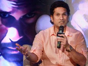 చాపెల్ రింగ్ మాస్టర్, లక్ష్మణ్‌ను బెదిరించాడు: సచిన్