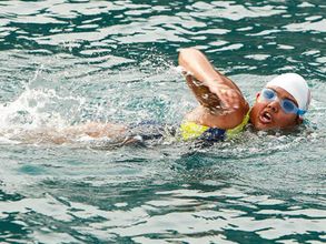 ప్రపంచ రికార్డు సృష్టించిన భారత స్మిమ్మర్ భక్తిశర్మ