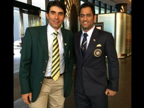 భారత్-పాక్ మ్యాచ్‌పై ధోని ప్రెస్ మీట్‌: హై ఓల్టేజ్ గేమ్... 5-0విజయాలపై ధోని