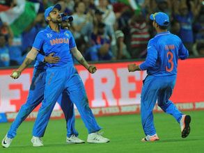 పాక్‌పై భారత్ డబుల్ హ్యాట్రిక్ గెలుపు: టీమిండియా, ఫ్యాన్స్ సంబరాలు