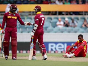 గేల్ డబుల్ సెంచరీ: వెస్టిండిస్ దశ మార్చిన 40వ ఓవర్... అప్పుడు ఏం జరిగింది?