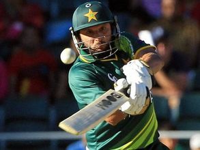 పాక్‌కు మరో షాక్! అభ్యంతరంగా మాట్లాడారని అఫ్రీదిపై కాంట్రోవర్సీ