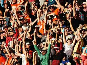 అభిమానులకు సదావకాశం: వేలం పాటలో వరల్డ్ కప్ వస్తువులు