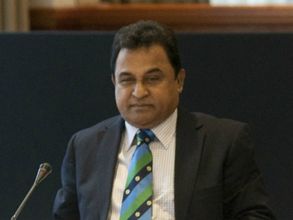 ఐసీసీలో చిచ్చుపెట్టిన శ్రీనీ ఆధిపత్యం: అధ్యక్ష పదవికి ముస్తఫా కమల్ రాజీనామా