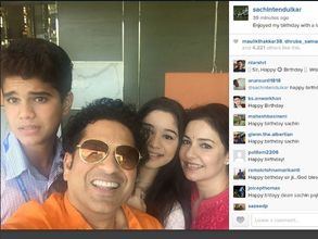 42వ పుట్టిన రోజున ఇన్‌స్టాగ్రాంలోకి సచిన్: ఫ్యామిలీతో ఇలా(ఫొటో)