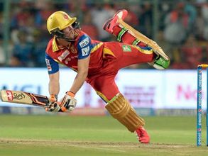 59 బంతుల్లో 133 రన్స్: డెవిలియర్స్ గురించి క్రికెటర్లు ఏమన్నారు..?