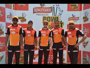 బౌలౌట్: నగరంలో సన్‌రైజర్స్ ఆటగాళ్ల సందడి(పిక్చర్స్)