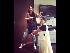 ట్విట్టర్‌ ఫోటో: సానియాకు పరిణీతి ఆశీర్వాదం