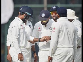 నాల్గో టెస్ట్: 121 పరుగులకే కుప్పకూలిన సఫారీలు