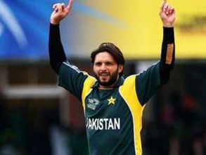 ఉగ్రవాది సోదరుడితో ఆఫ్రిదీ, హీనా రబ్బానీ