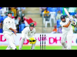 281: అర్ధ శతాబ్దపు అత్యుత్తమ ఇన్నింగ్స్ లక్ష్మణ్‌దే