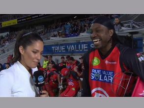 సిగ్గుపడకు బేబీ!: క్రిస్ గేల్‌ని క్షమించిన టీవీ యాంకర్