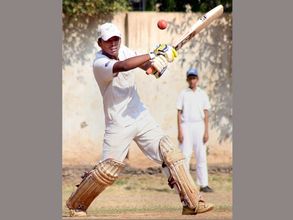 బిహేవియర్ మార్చుకో లేదా వెళ్లిపో: 1000 పరుగుల ప్రణవ్‌కు కోచ్