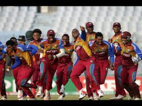 విమర్శలు: జింబాబ్వేను మాన్కడింగ్ చేసిన విండీస్