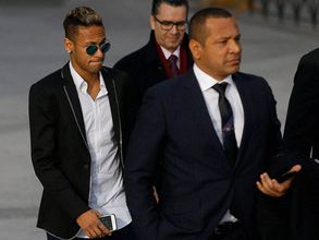 పన్ను ఎగ్గొట్టిన ఫుట్‌‍బాలర్: 340 కోట్ల ఆస్తులు జఫ్తు