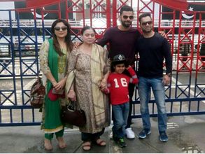 గోల్డెన్ టెంపుల్, వాఘా బోర్డర్‌లో కోహ్లీ(వీడియో)