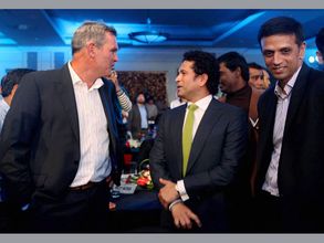 న్యూజిలాండ్ మాజీ కెప్టెన్ మార్టిన్ క్రో ఇకలేరు