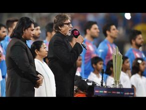 సరిగా పాడలేదు: అమితాబ్‌‌పై ఢిల్లీలో కేసు నమోదు