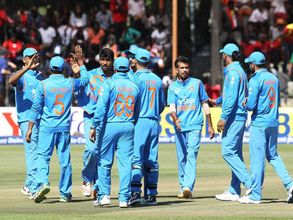 జింబాబ్వేపై కష్టపడి గెలుపు, సిరీస్ భారత్ వశం: చివరి ఓవర్ తీవ్ర ఉత్కంఠ ఇలా..