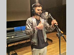 రాక్‌స్టార్‌గా కోహ్లీ: రెహ్మాన్ స్డూడియోలో పాట పాడాడు