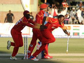 జింబాబ్వే ప్రతీకారం: రెండు పరుగులతో ధోనీసేన ఓటమి