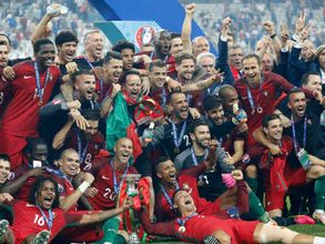 రికార్డ్: ఫ్రాన్స్‌కు షాక్-యూరో కప్ పోర్చుగల్ కైవసం