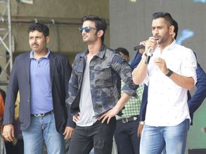 ఆ సినిమా విషయంలో జోక్యం చేసుకోను : ధోని