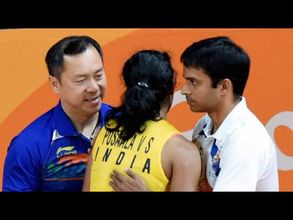 జవాబు చెప్పను: సైనా-సింధులలో ఎవరికి కష్టమంటే నో అన్న గోపీచంద్