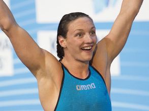 ఒలింపిక్స్: ఆమె మరో రికార్డ్, కార్మికురాలితో అసభ్యంగా ప్రవర్తించి బాక్సర్ అరెస్ట్