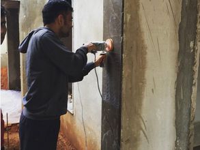 మార్బుల్ పాలిష్ చేసిన ధోని, ప్రొఫెషనల్సే కరెక్ట్ అంటూ కామెంట్