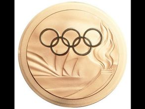 చిన్నారి కోసం: ఒలింపిక్స్‌లో వచ్చిన పతకం అమ్మేశాడు