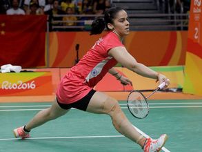 సైనాకు అభిమాని షాక్.. కూల్ ట్వీట్ తో కరిగిపోయాడు