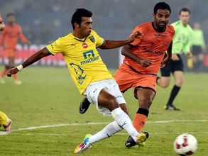 కుర్రాళ్లోయ్, కుర్రాళ్లు: వేడెక్కి ఉన్నోళ్లు...