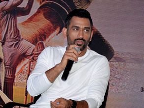 నో విలన్స్, సీక్వెల్ తీస్తే అందరూ విలన్లే: ధోనీ