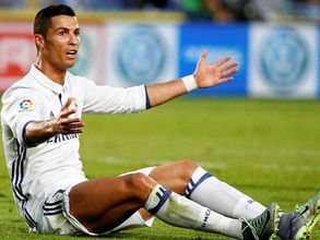 బార్సిలోనా పైచేయి: రొనాల్డో అసంతృప్తి