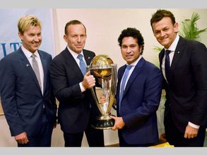 గ్రేట్ ప్లేయర్: సచిన్‌ని కాదని 'గిల్లీ'కి పట్టం కట్టిన స్టీవ్ వా