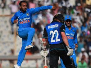 న్యూజిలాండ్‌తో వన్డే సిరిస్: జాదవ్‌కు వరం, రైనాకు శాపం