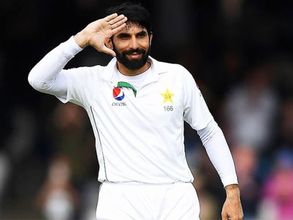 అరుదైన ఘనతని సాధించిన పాక్ కెప్టెన్ మిస్బా