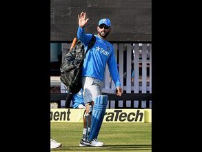 56 పరుగుల దూరంలో ధోని: ఆ రికార్డుని సాధిస్తాడా?