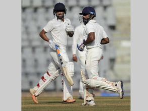 594 పరుగులతో రికార్డుల మోత: రంజీ మ్యాచ్‌లో ట్రిపుల్, డబుల్