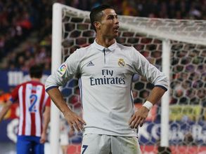 చెన్నై బిడ్: రొనాల్డో హ్యాట్రిక్‌తో రియల్ పైచేయి