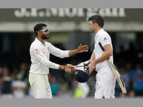 ఫోటోలు: విశాఖ టెస్టు హైలెట్స్, నమోదైన రికార్డులివే