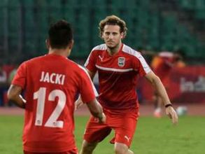 ముంబైపై ఆధిపత్యానికి చెన్నై యత్నం