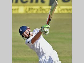 ఆధిక్యం 298: కోహ్లీ అర్ధ సెంచరీ, భారత్ 98/3