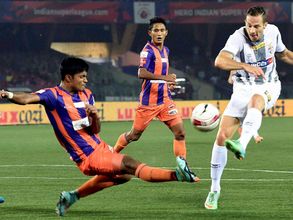 ఐఎస్ఎల్: కసిగా ఆడారు.. ఆర్తి తీరింది