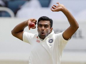 ఆదుకున్న అశ్విన్ : టీమ్ ఇండియా తొలి ఇన్నింగ్స్‌ 488/10