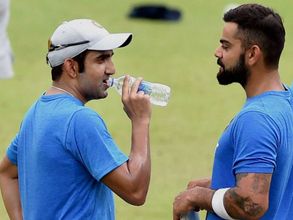 గంభీర్ కథ ముగిసినట్లే?: కోహ్లీపై ట్విట్టర్‌లో విమర్శలు