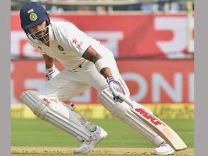 33 పరుగులు: అరుదైన రికార్డుని చేజార్చుకున్న కోహ్లీ