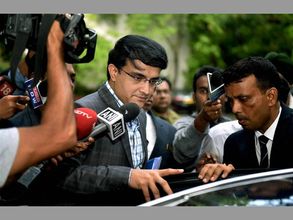 ఆ కౌగిలి మర్చిపోలేను: గంగూలీకి డబుల్ ట్రోఫీల స్పెషల్