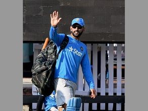 ఫోటోలు: వెంగ్ సర్కార్ విమర్శలకు ధోని కౌంటర్